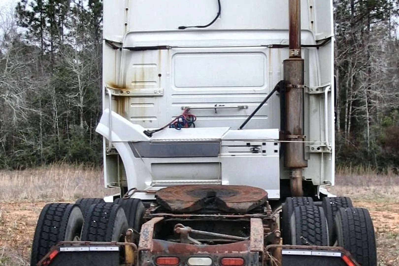2004 VOLVO VNL 64T 670 - view 6 of 32