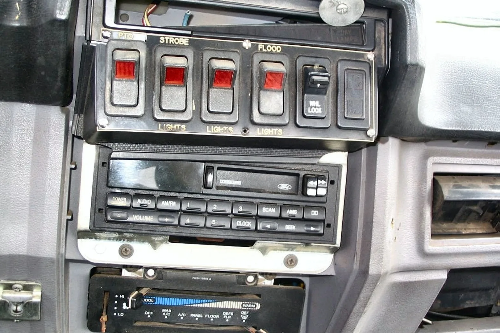 1997 FORD FT900 - view 11 of 27