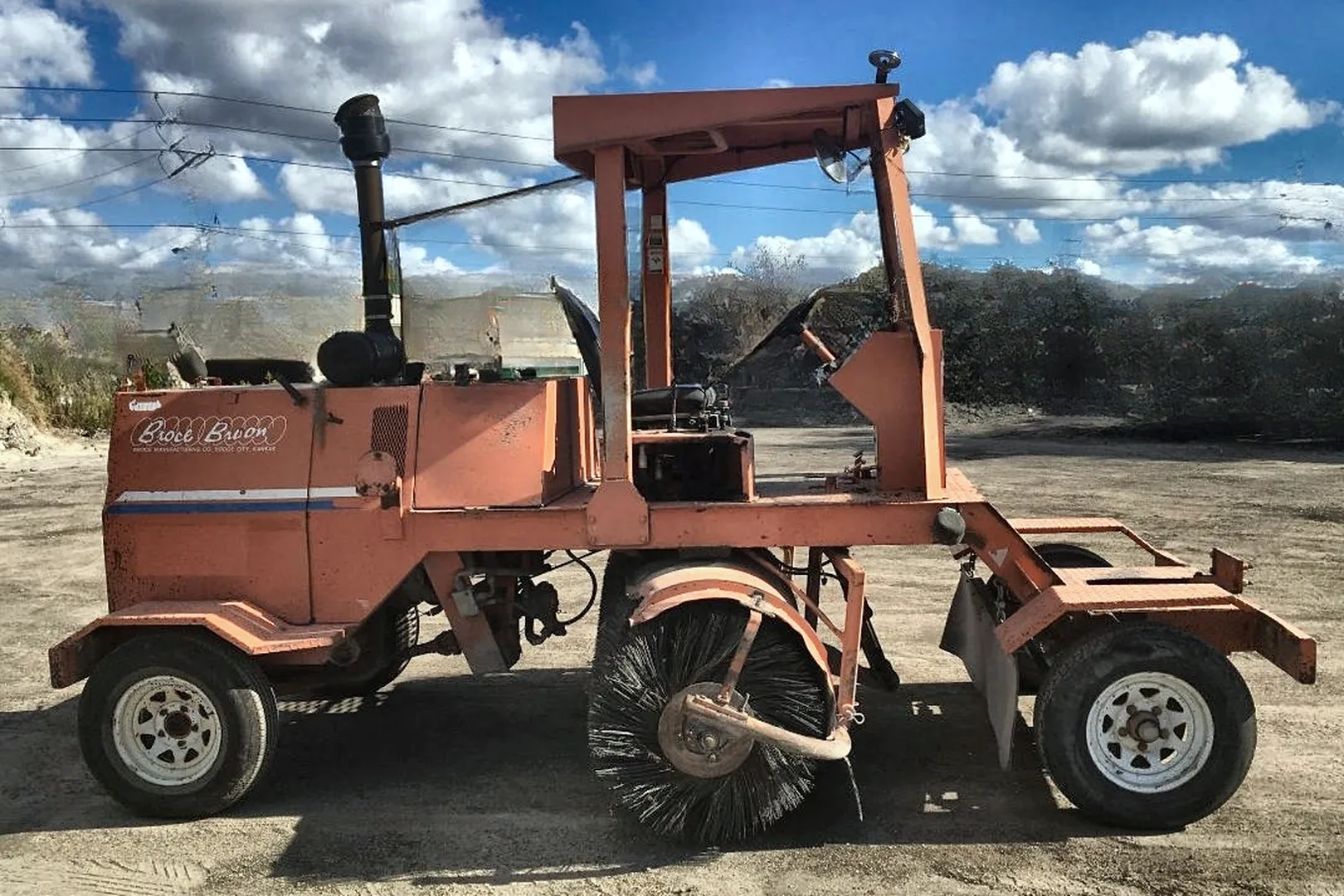 2004 BROCE RJ350 - view 9 of 18