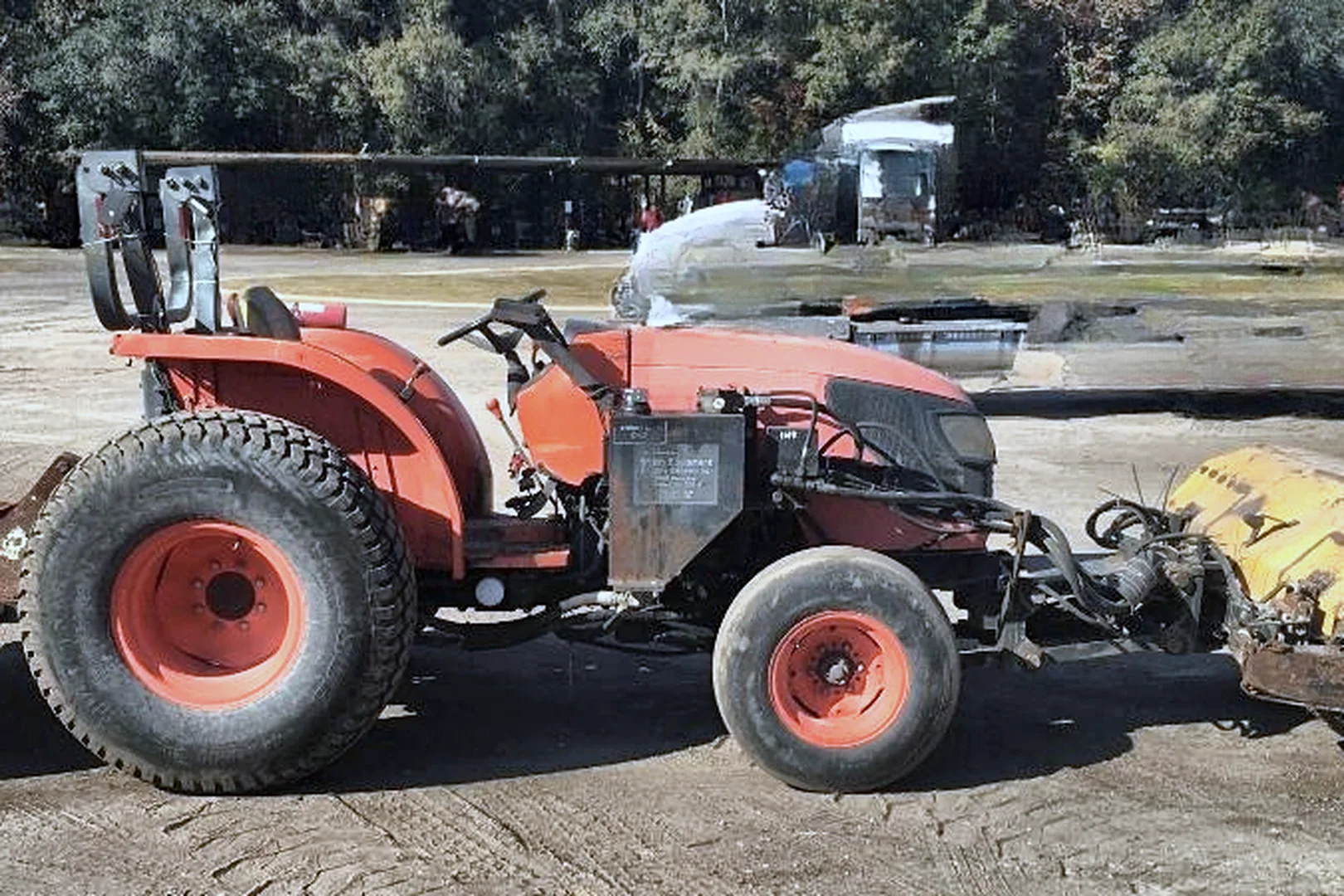 2010 KUBOTA MX4700F - view 8 of 29