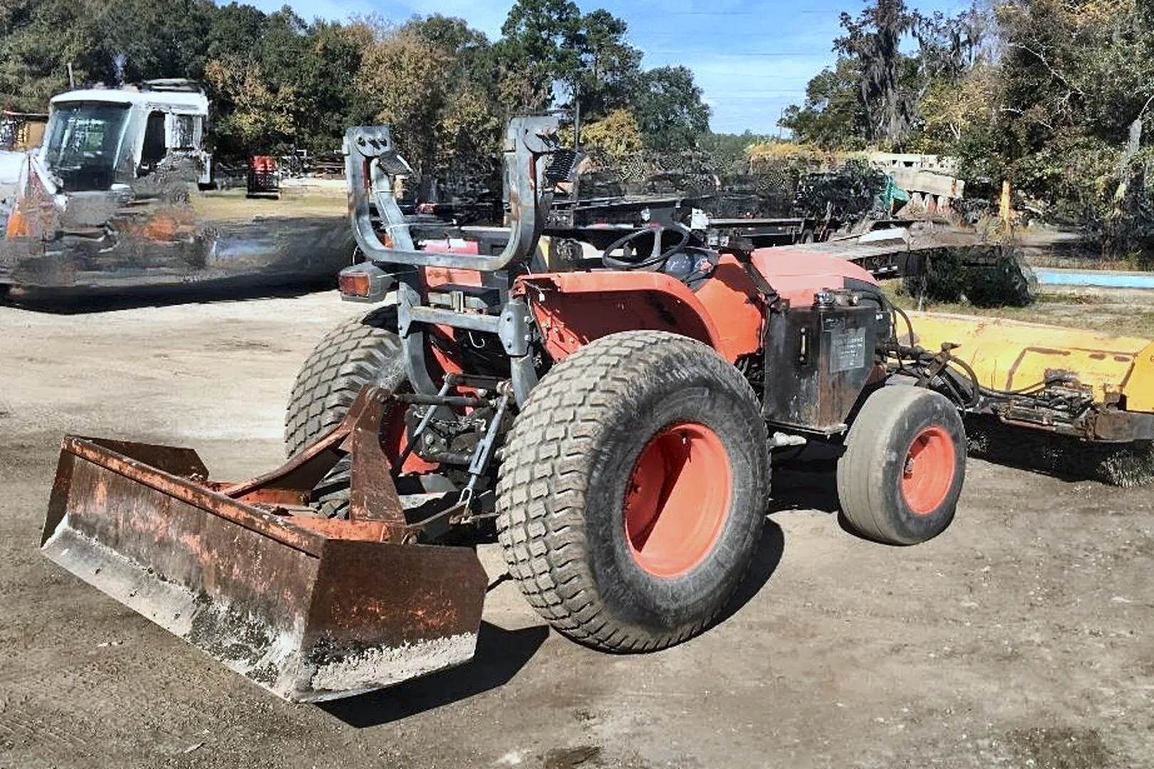 2010 KUBOTA MX4700F - view 13 of 29