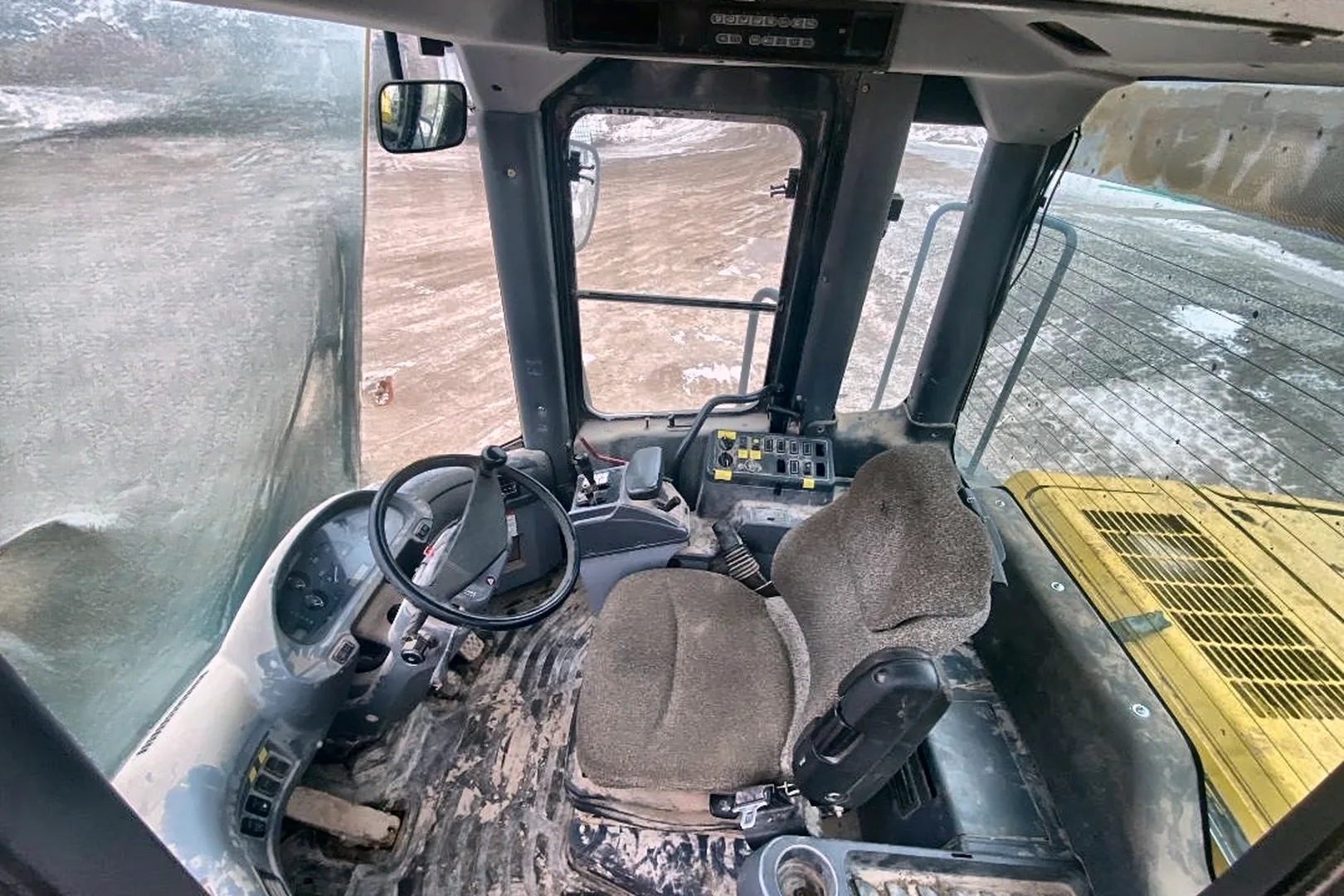 2003 KOMATSU WA450-5L - view 6 of 50