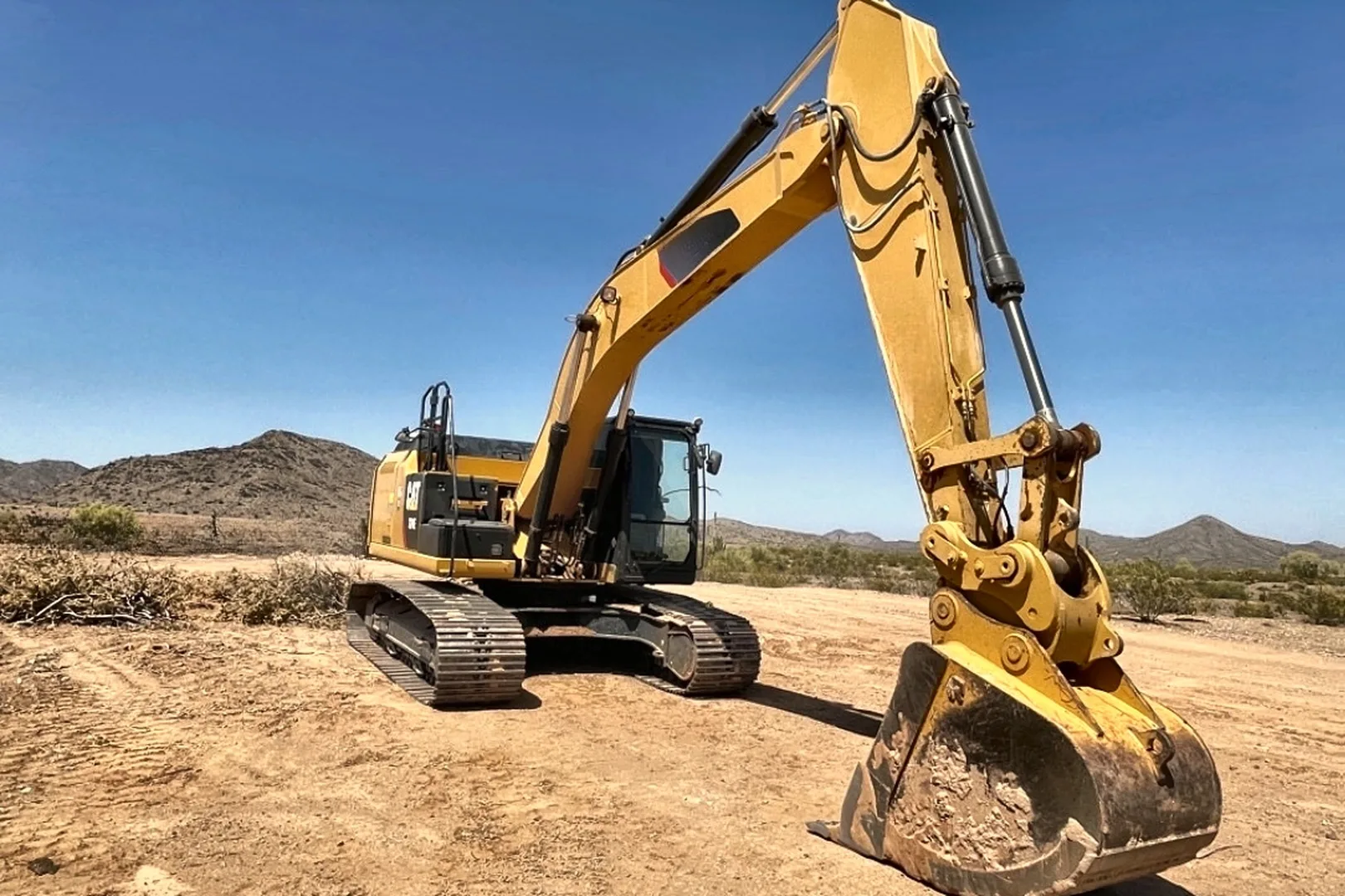 2014 CATERPILLAR 324E L - view 8 of 53