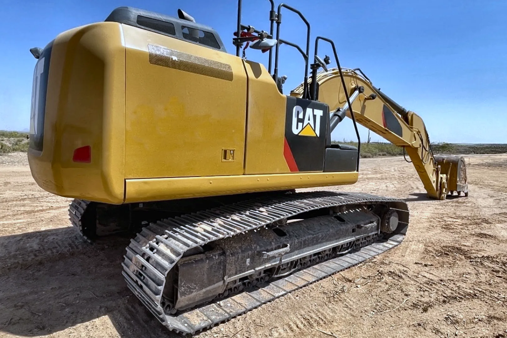 2014 CATERPILLAR 324E L - view 12 of 53