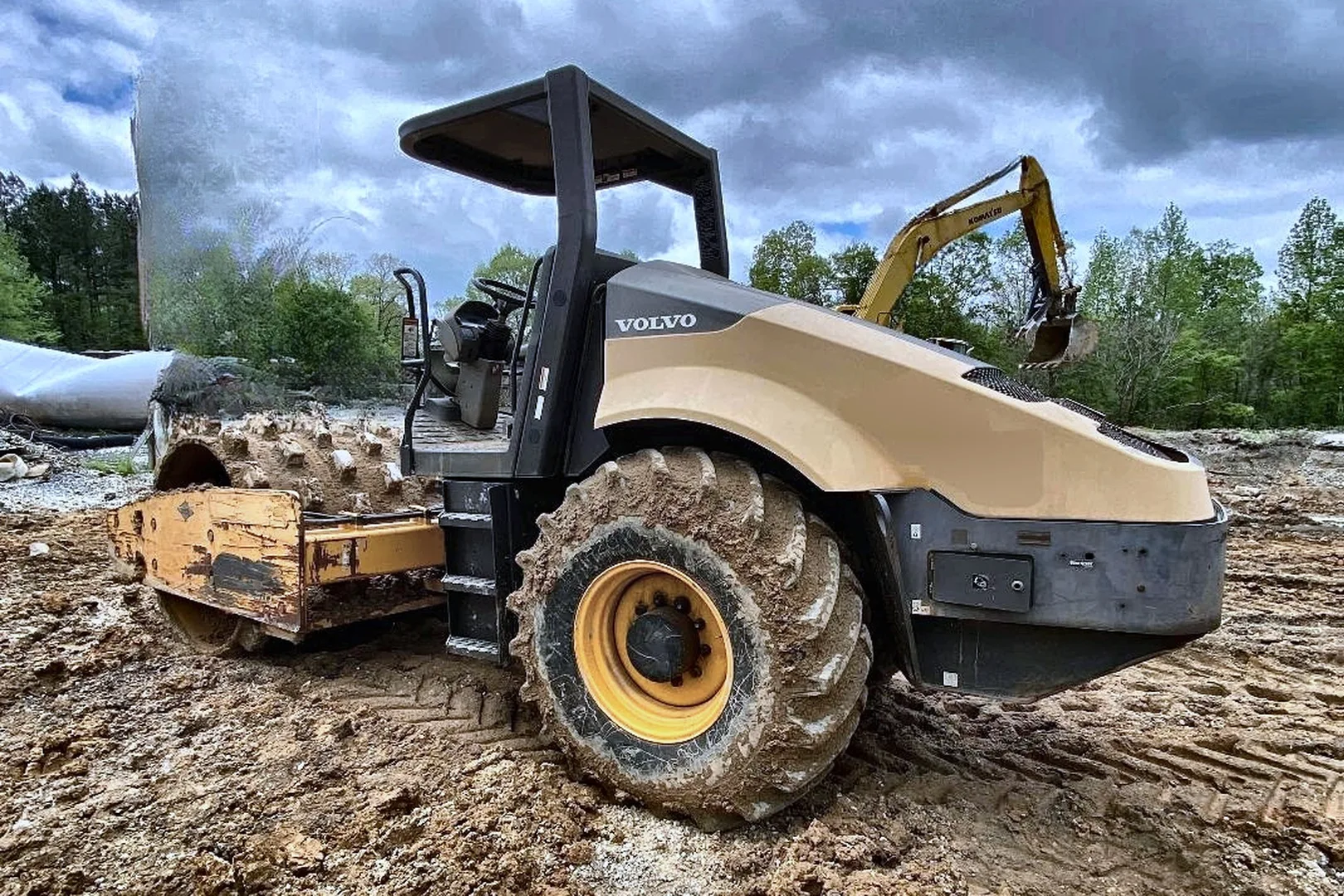 2014 VOLVO SD115 - view 14 of 15