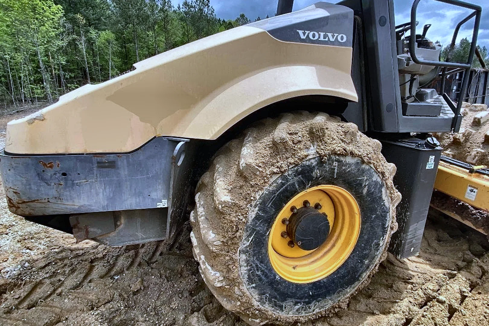 2014 VOLVO SD115 - view 8 of 15