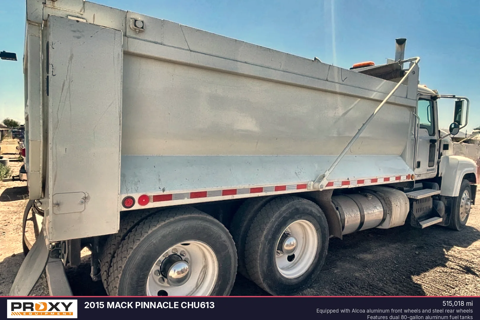 2015 MACK PINNACLE CHU613 - view 3 of 27