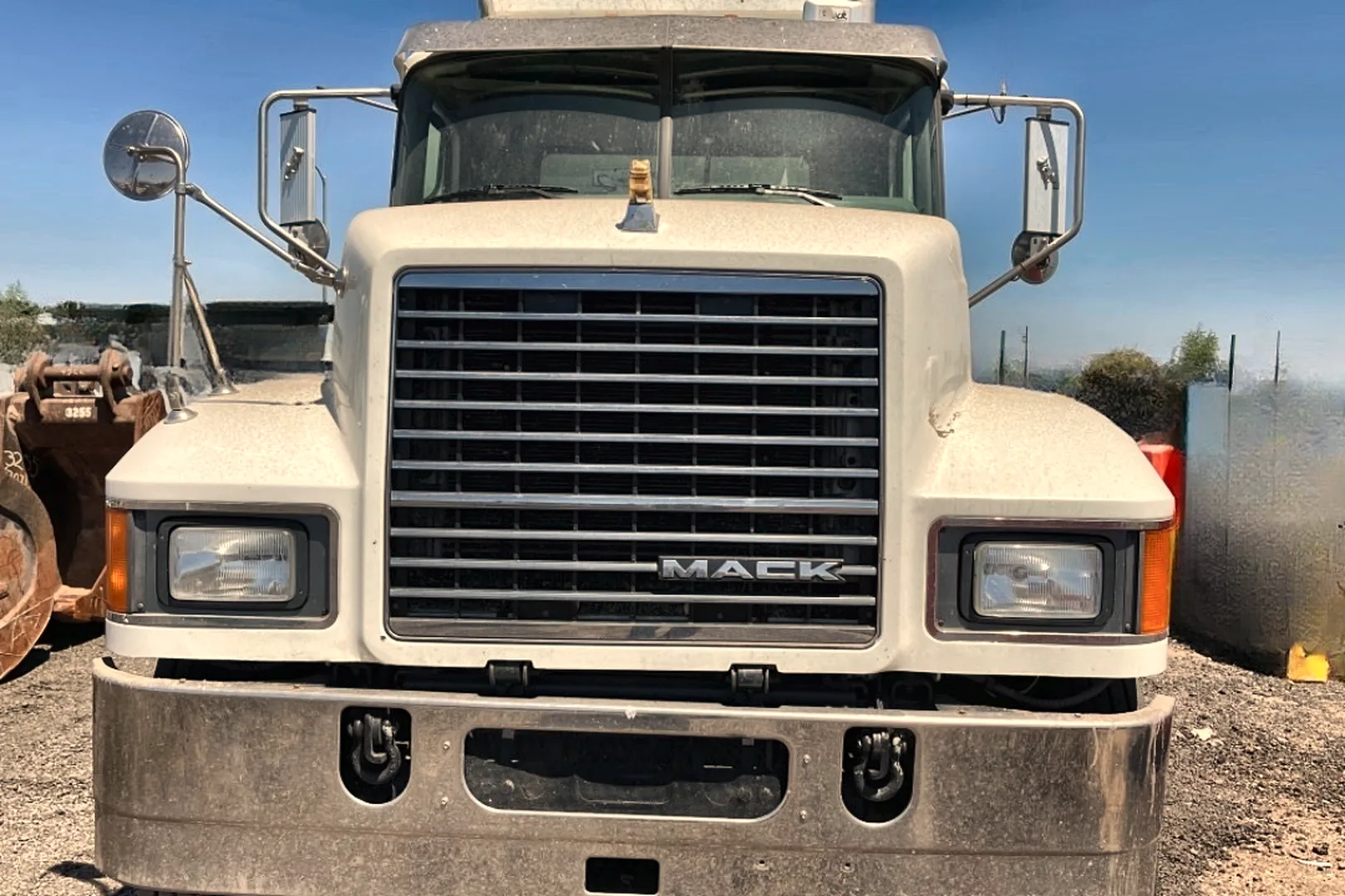 2015 MACK PINNACLE CHU613 - view 10 of 27