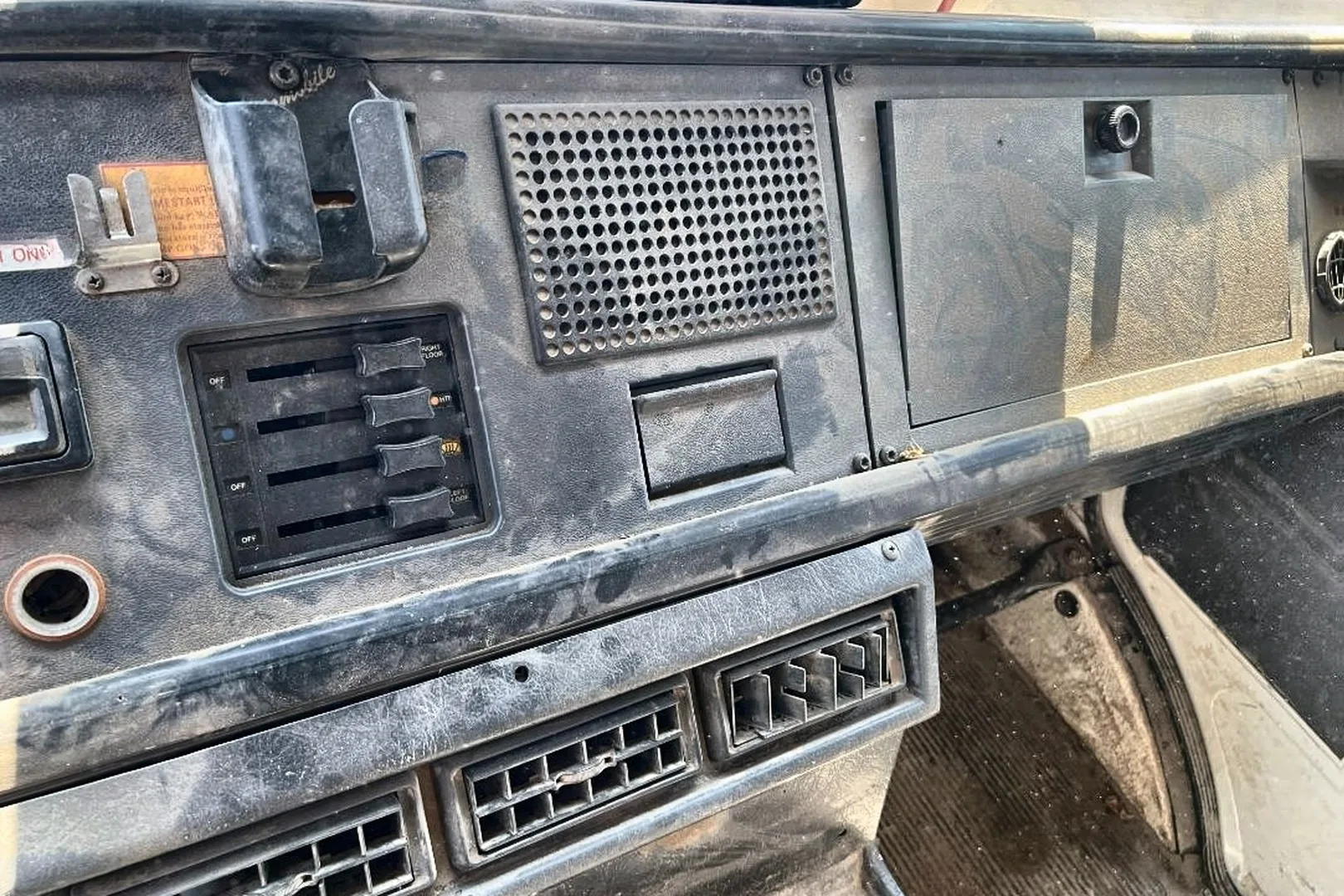 1993 MACK CS200 - view 16 of 27