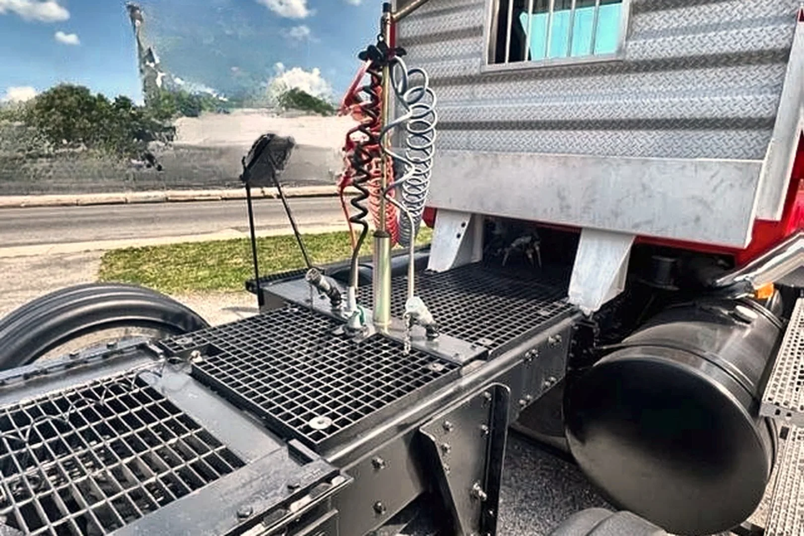 2007 MACK 600CXN - view 9 of 28