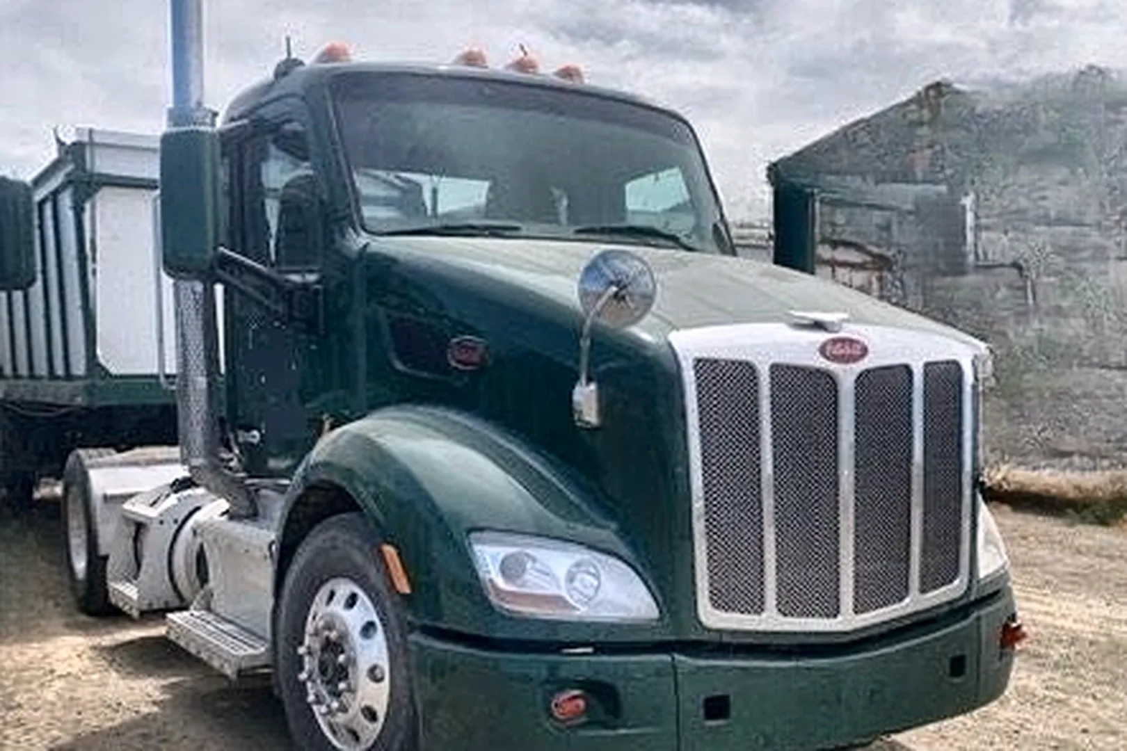 2014 PETERBILT 579 - view 12 of 22