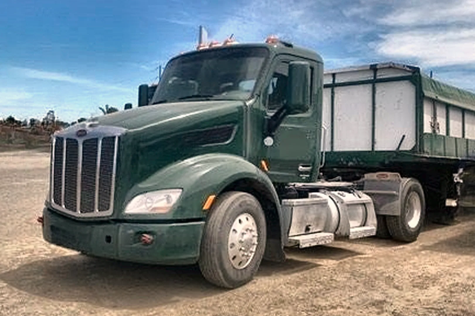 2014 PETERBILT 579 - view 13 of 22