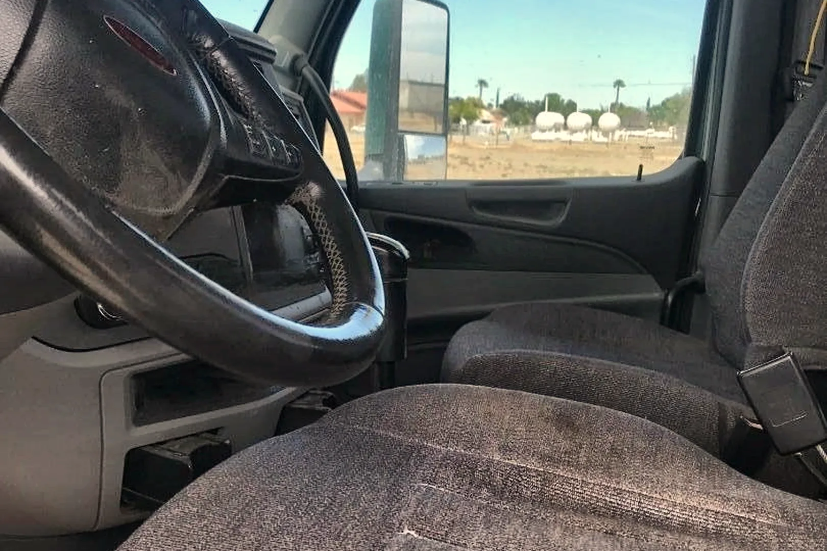 2014 PETERBILT 579 - view 10 of 22