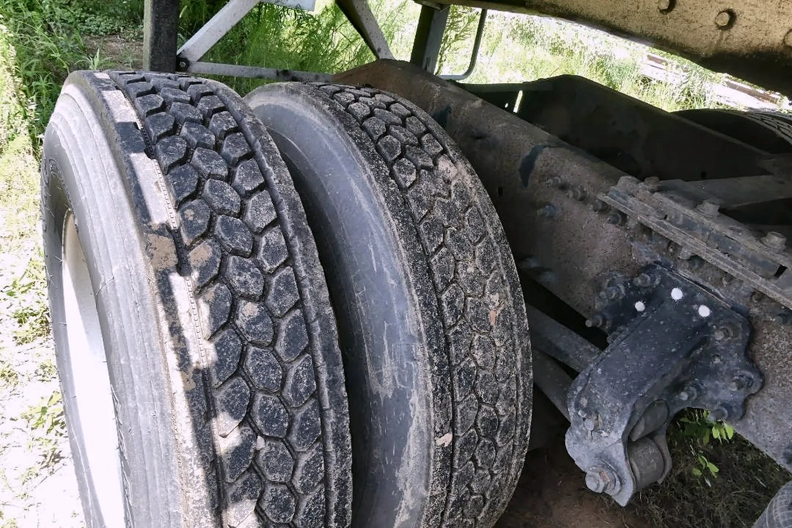 2006 VOLVO VNL 64T - view 14 of 24