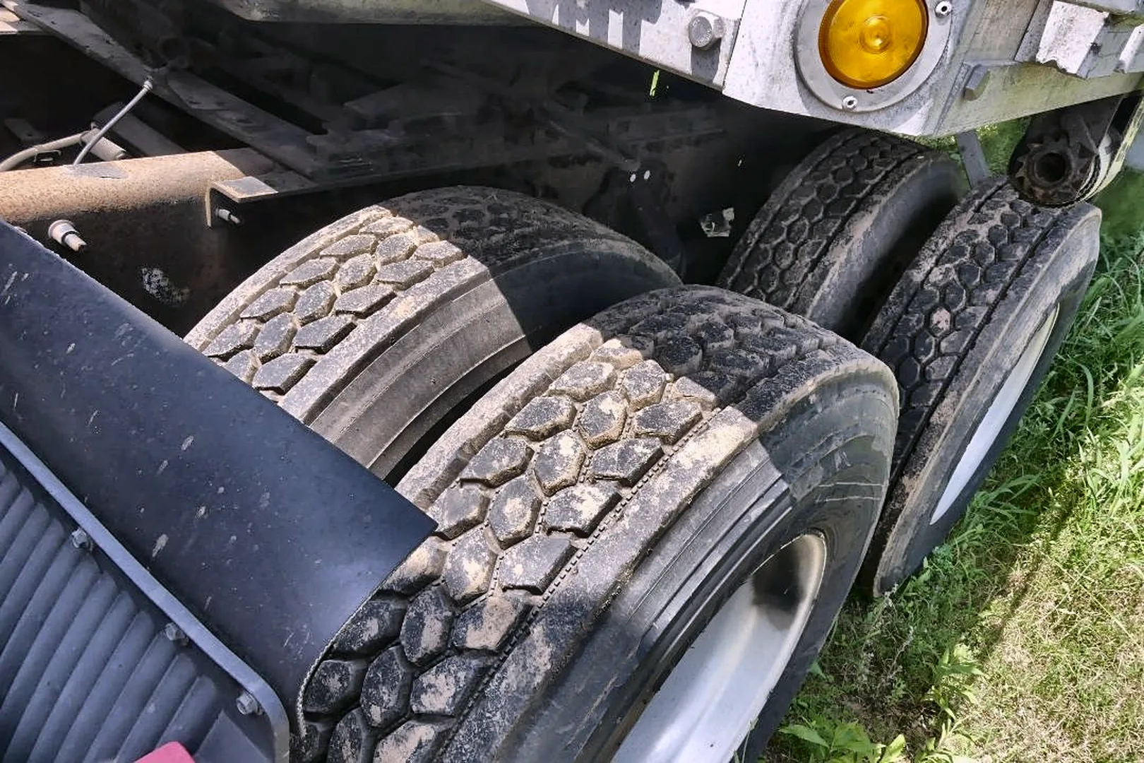 2006 VOLVO VNL 64T - view 18 of 24