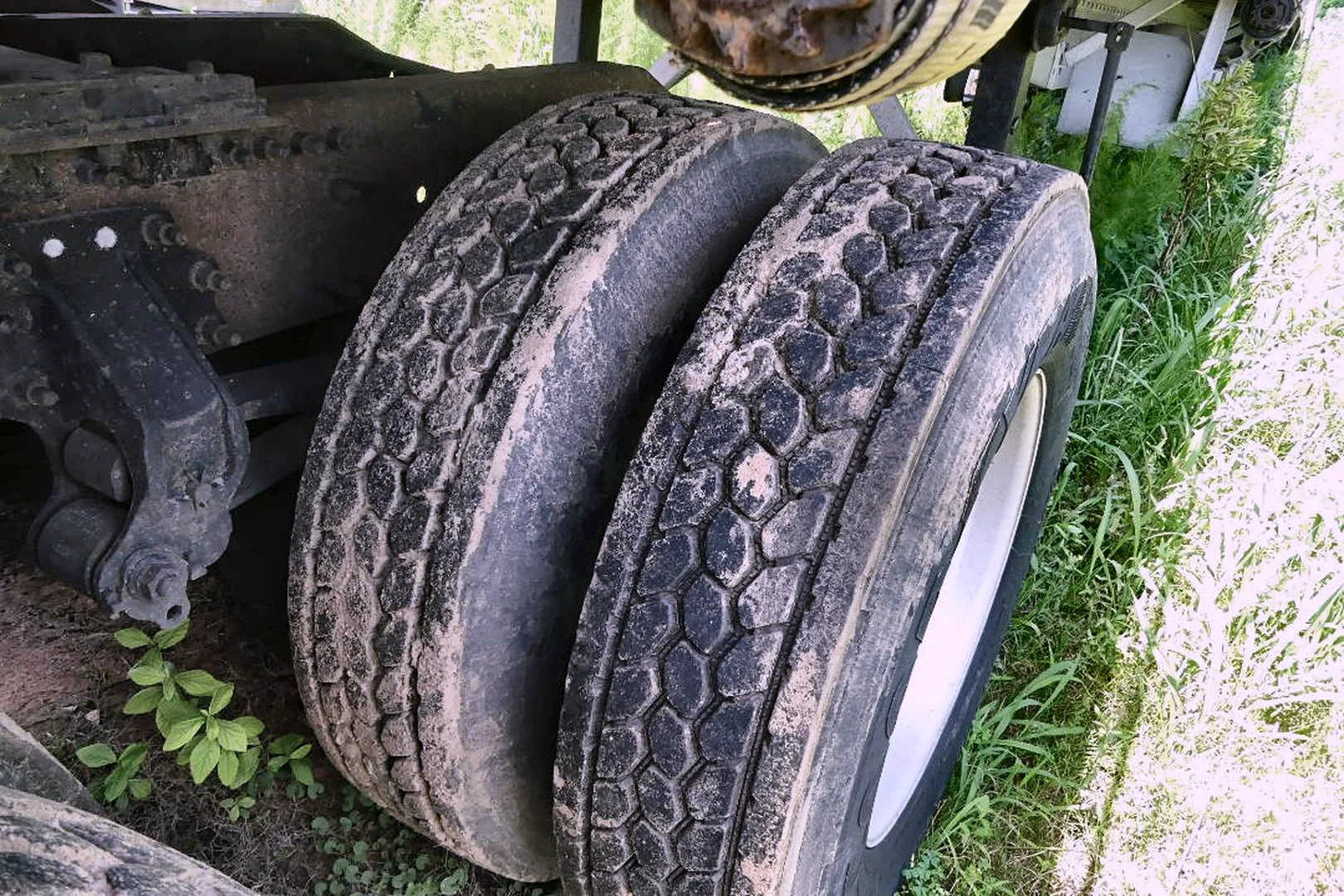 2006 VOLVO VNL 64T - view 19 of 24