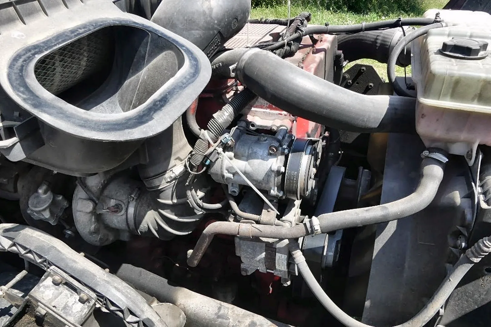 2006 VOLVO VNL 64T - view 9 of 24