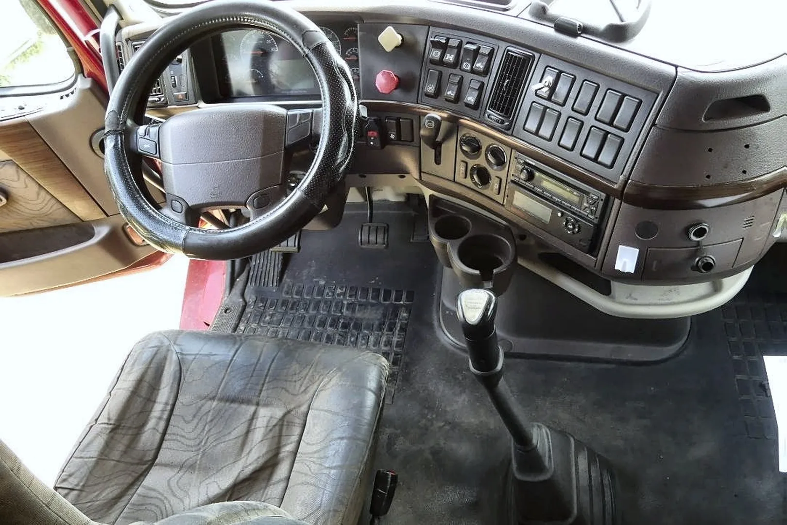 2014 VOLVO VNL 64T - view 15 of 20