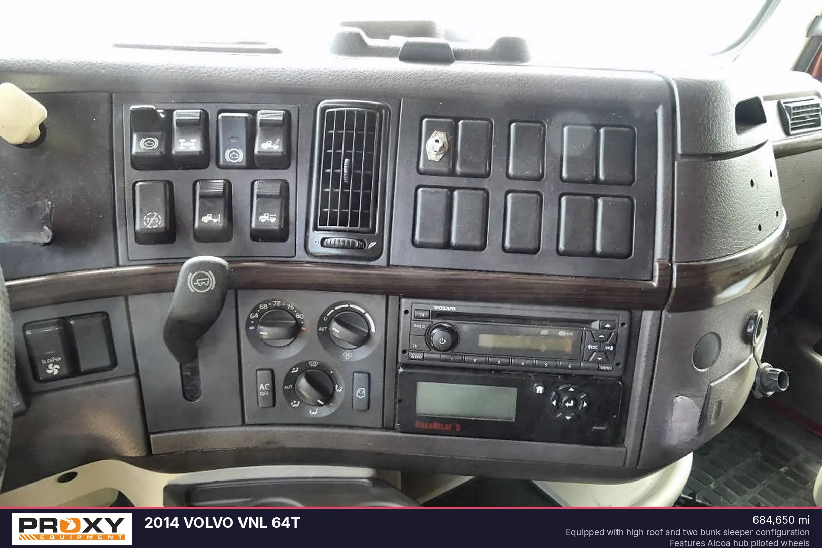 2014 VOLVO VNL 64T - view 5 of 20