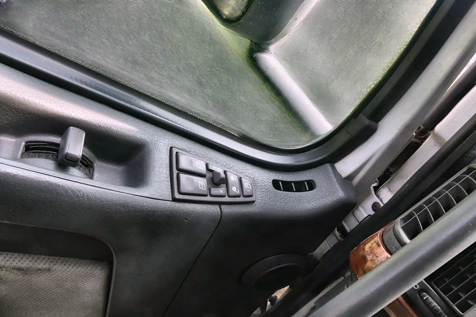 2007 VOLVO VNL 64T - view 6 of 20