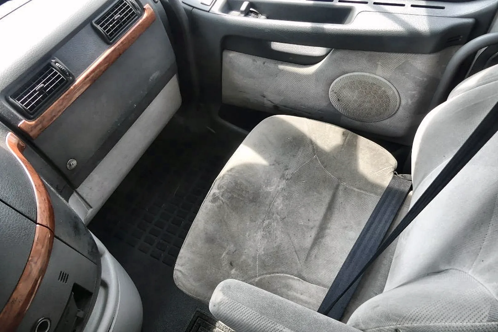 2007 VOLVO VNL 64T - view 11 of 20