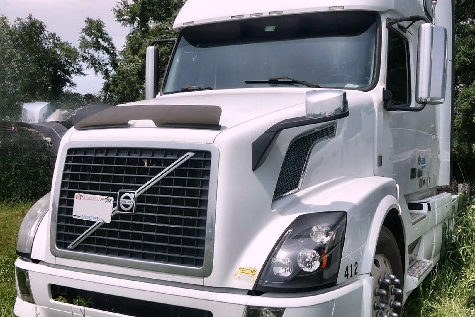 2011 VOLVO VNL 64T - view 12 of 26