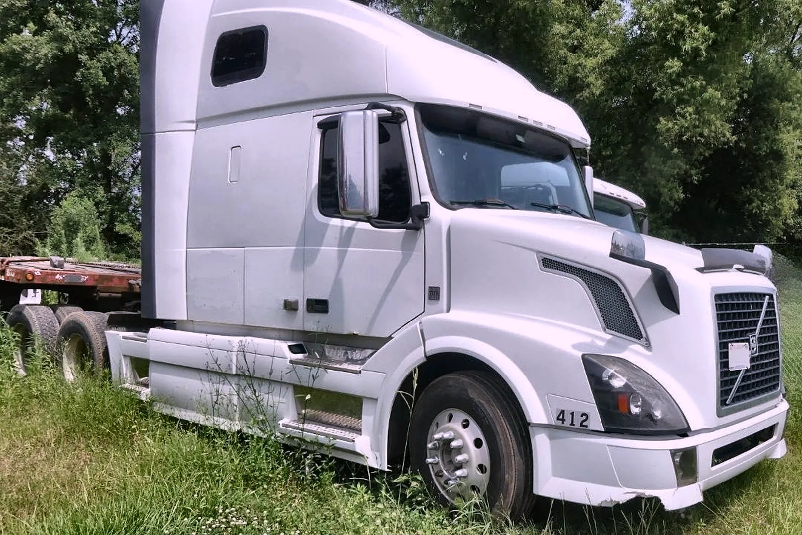 2011 VOLVO VNL 64T - view 13 of 26