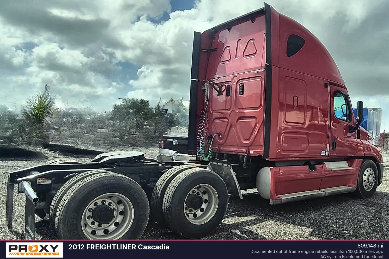 2012 FREIGHTLINER Cascadia - view 3 of 40
