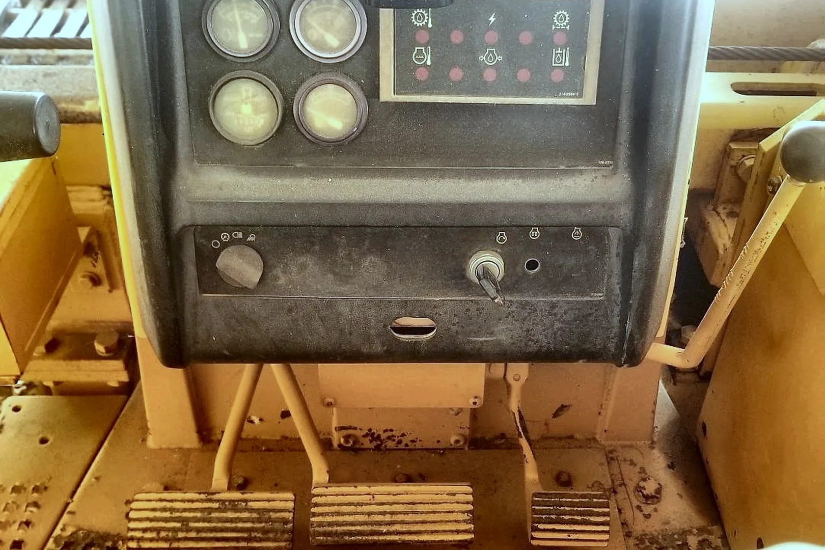 1998 CATERPILLAR 561M Side Boom - view 14 of 15