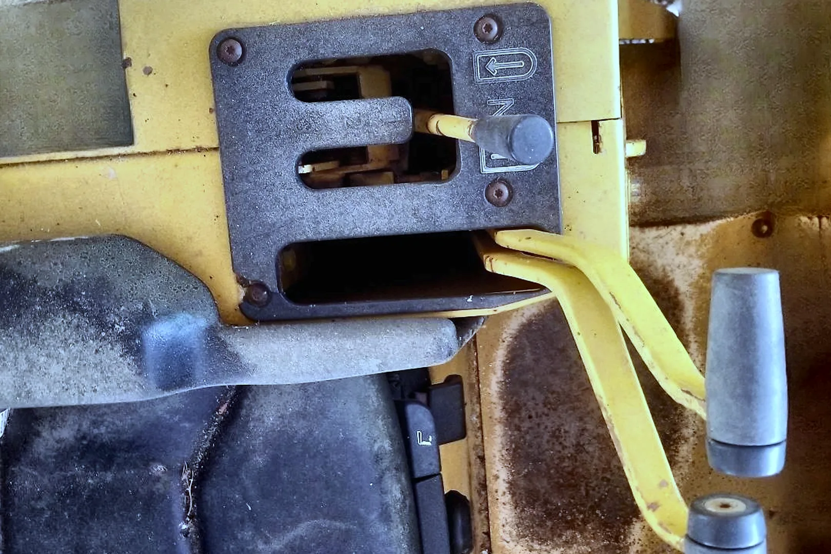 1998 CATERPILLAR 561M Side Boom - view 10 of 15