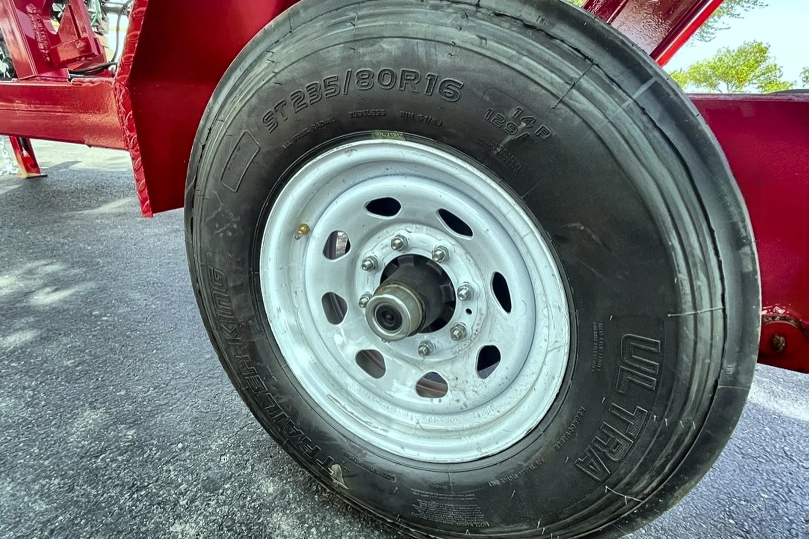 2022 REEL-EEZE DRHT-Dual Reel Hydraulic Trailer - view 6 of 23