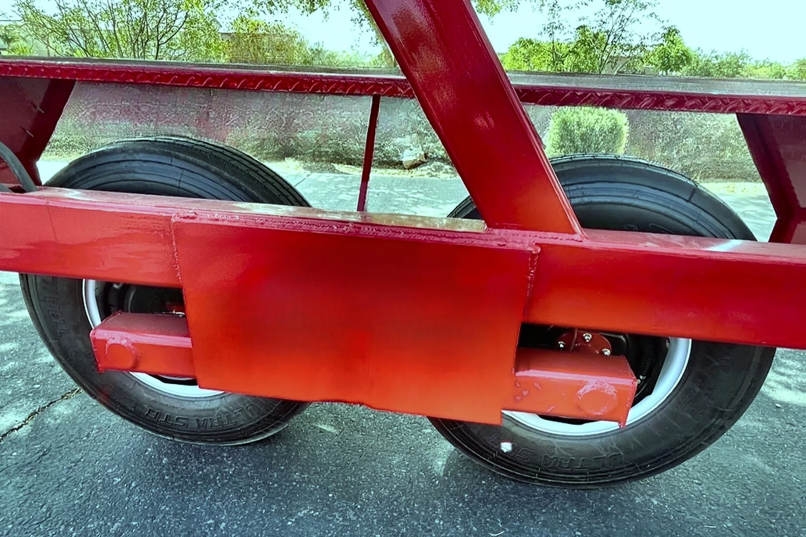 2022 REEL-EEZE DRHT-Dual Reel Hydraulic Trailer - view 9 of 23