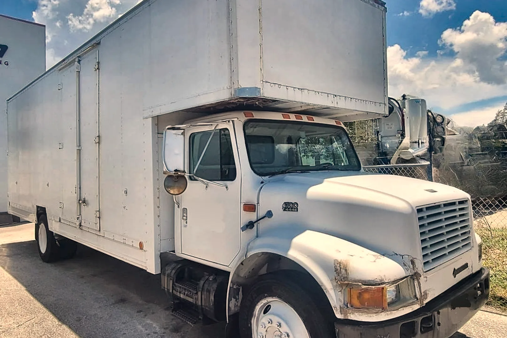 2000 INTERNATIONAL Navistar 4700 - view 6 of 10