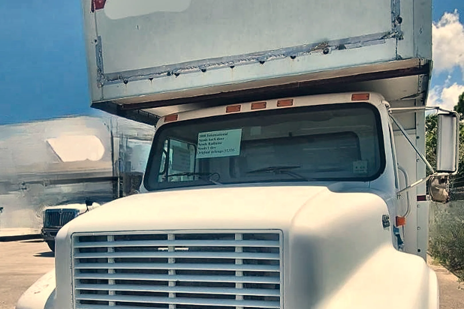 2000 INTERNATIONAL Navistar 4700 - view 8 of 15