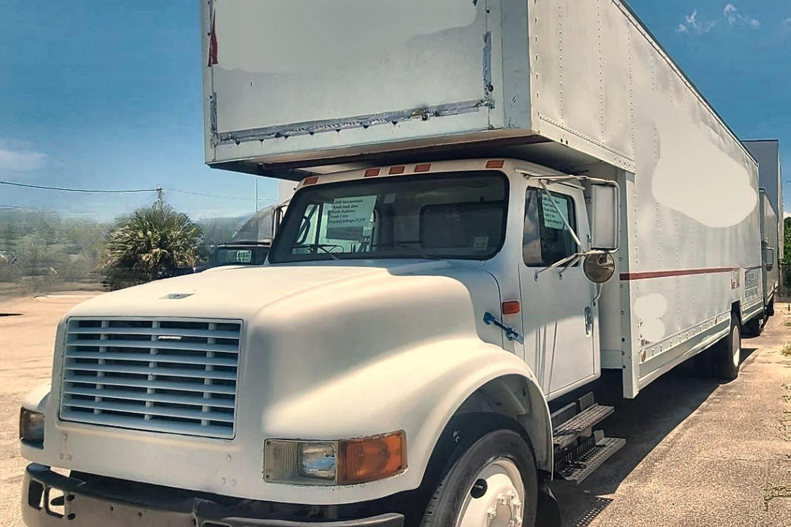 2000 INTERNATIONAL Navistar 4700 - view 12 of 15