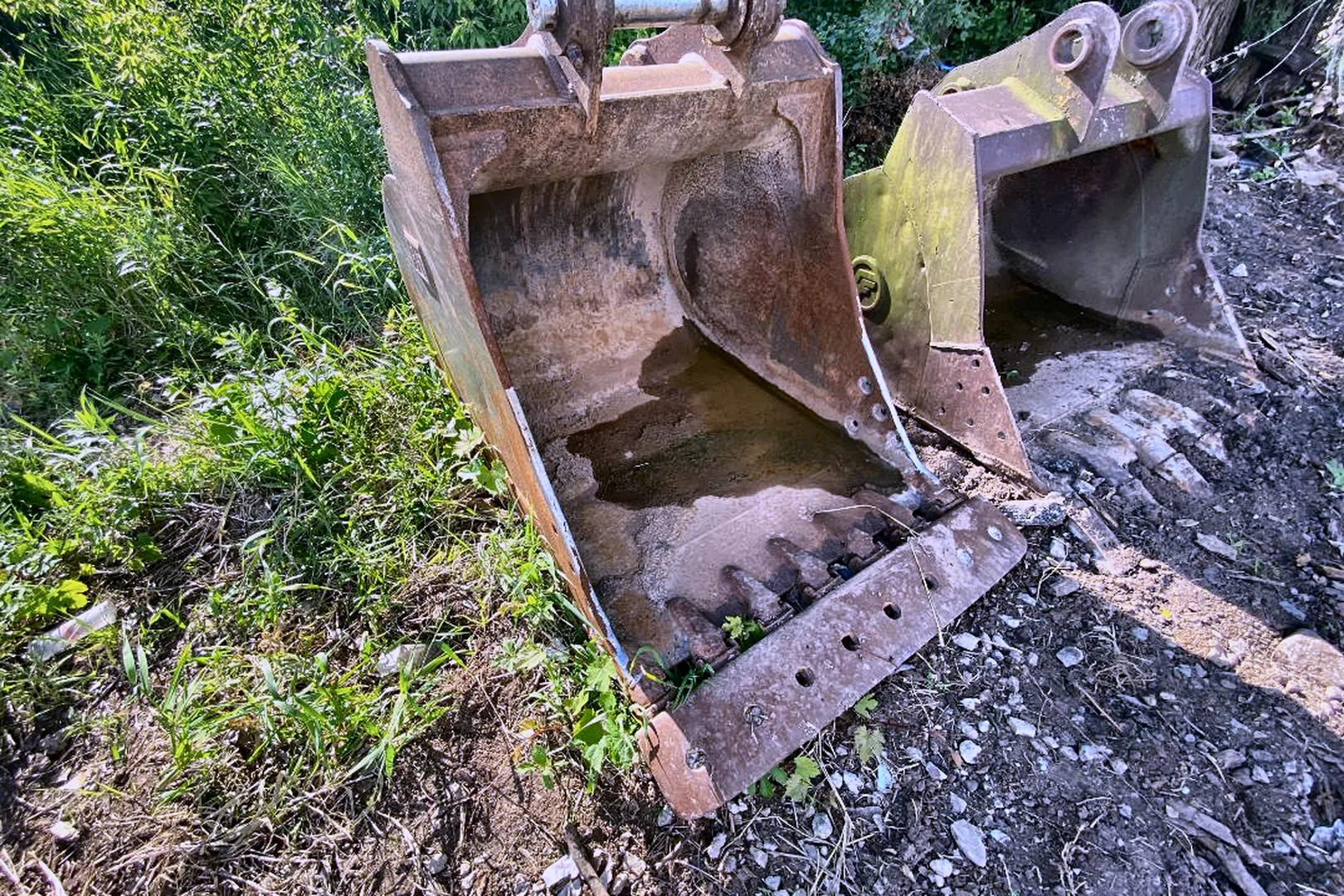 2000 CATERPILLAR 320E - view 6 of 11