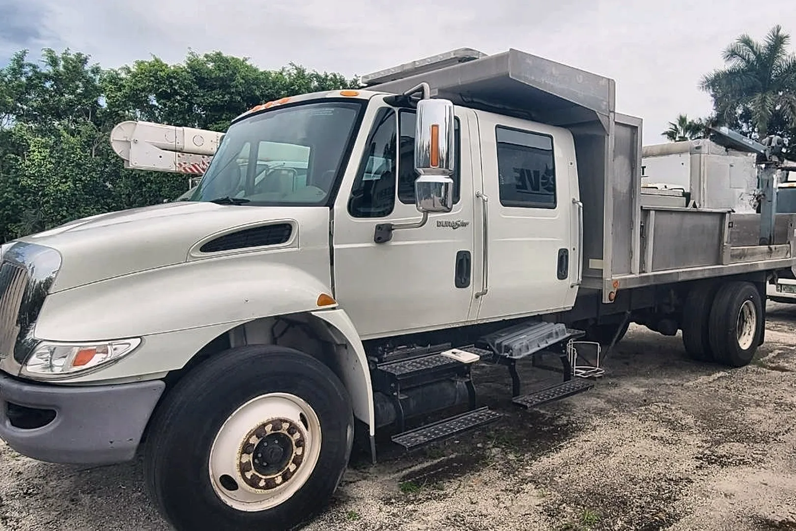 2008 INTERNATIONAL DuraStar 4300 - view 7 of 26