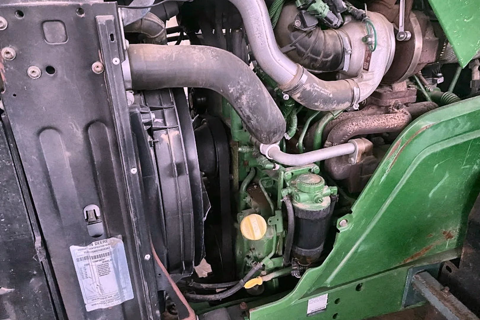 2015 DEERE 6115M - view 15 of 20