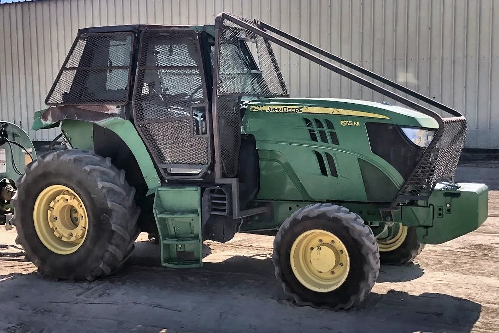 2015 DEERE 6115M - view 8 of 20