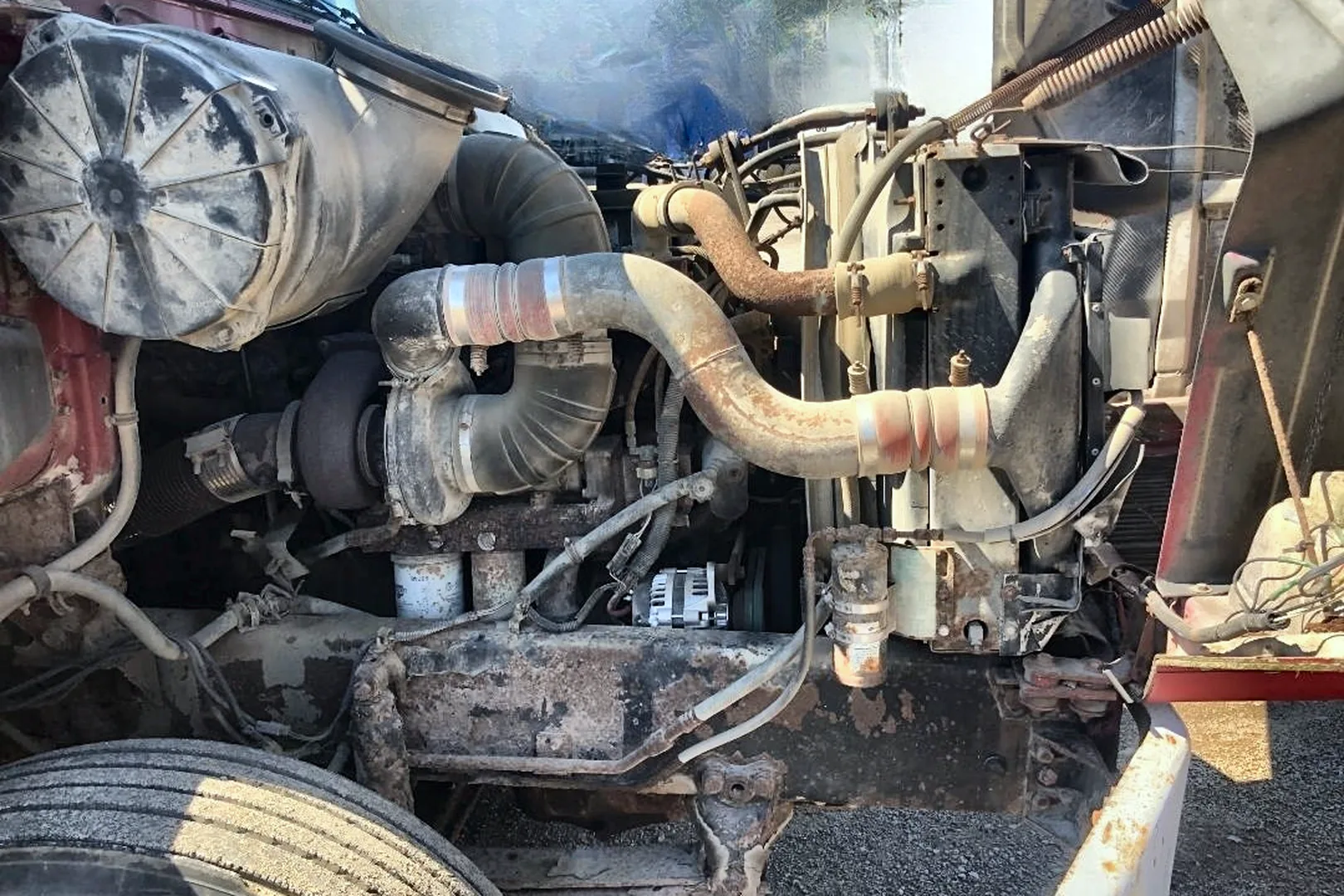 1996 VOLVO WG64 - view 16 of 36