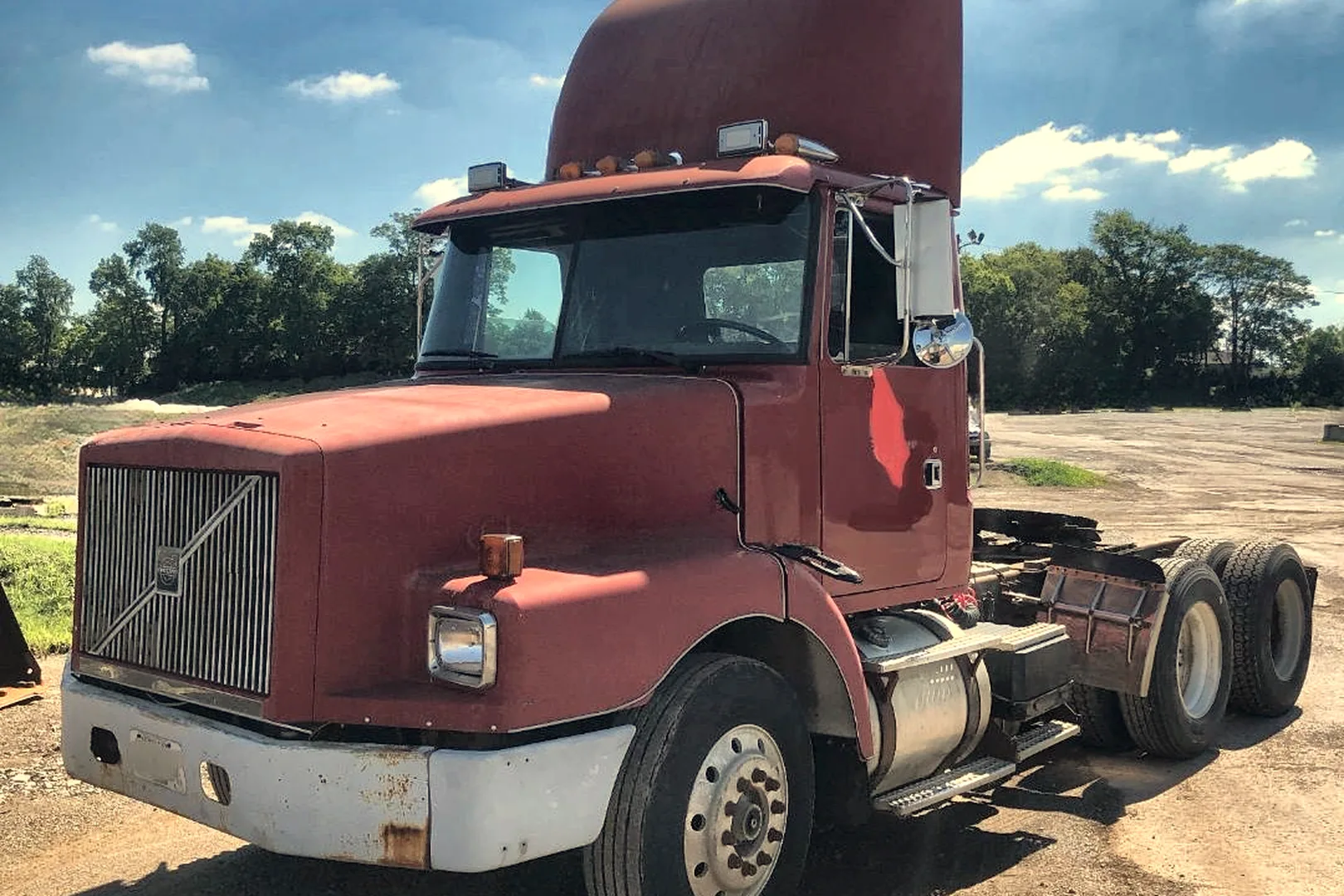 1996 VOLVO WG64 - view 7 of 36