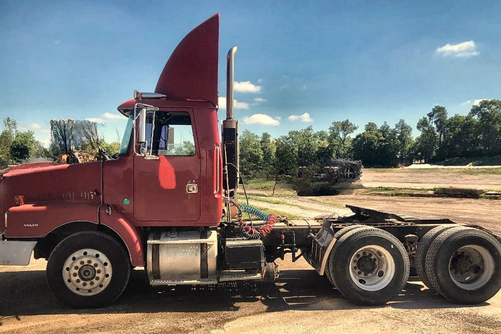 1996 VOLVO WG64 - view 8 of 36