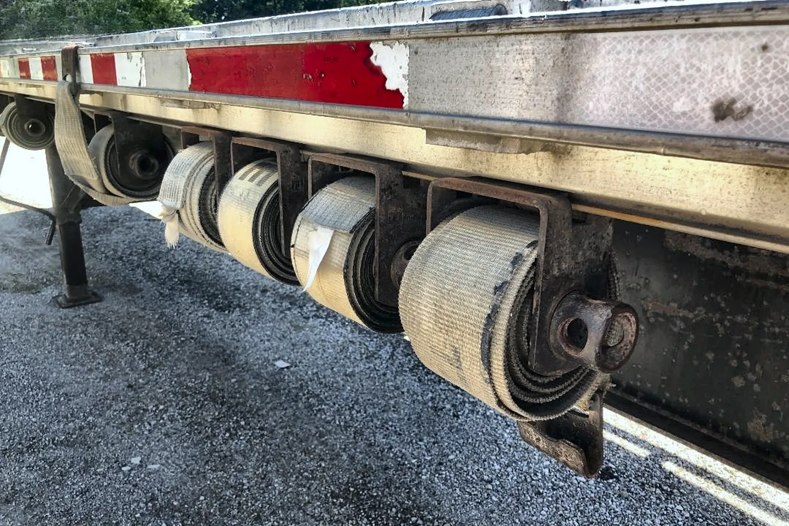 2012 GREAT DANE 48' x 102 - view 18 of 21