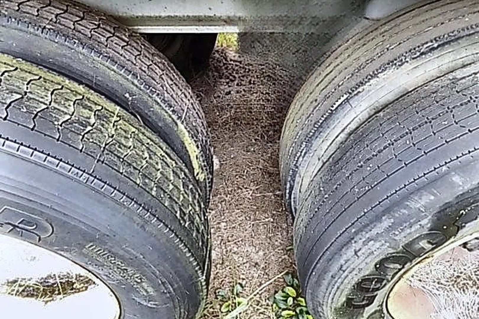 1995 EAST 38FT T/A - view 17 of 19