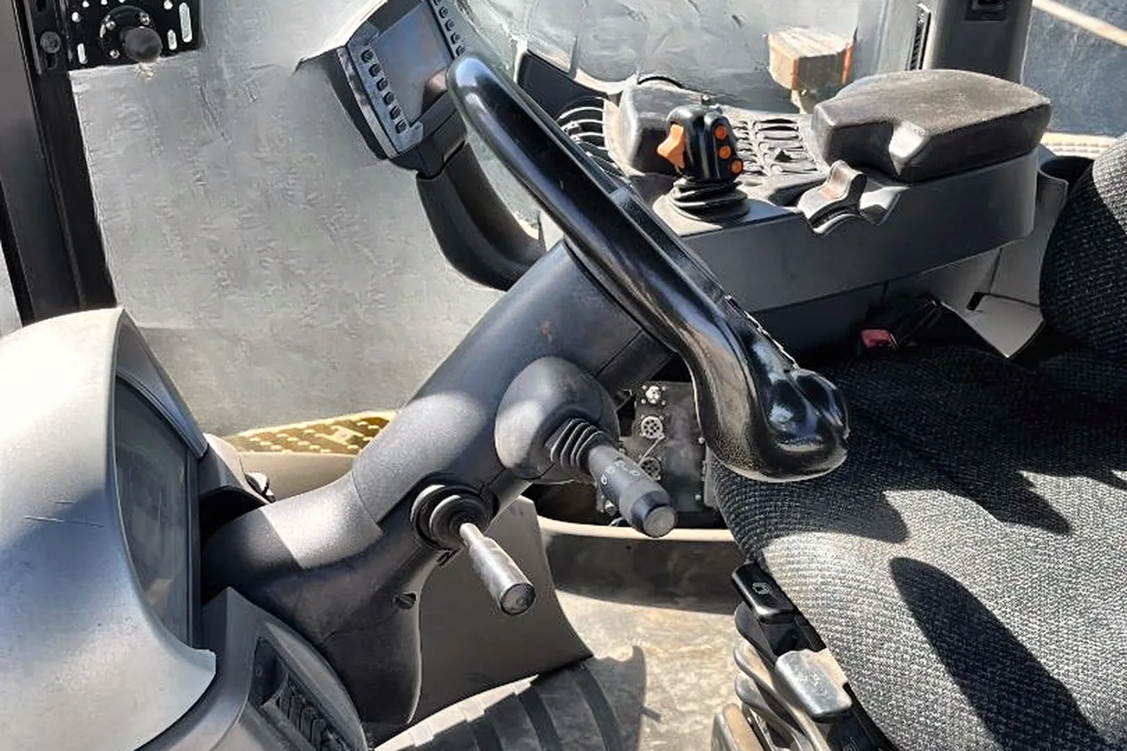 2012 CHALLENGER MT865C - view 10 of 16