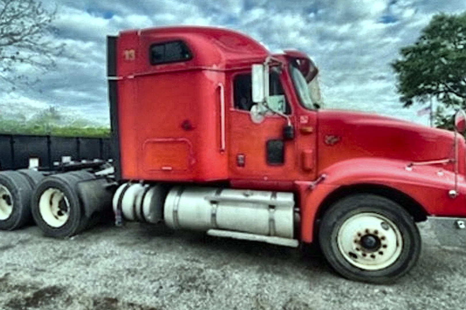 2000 INTERNATIONAL 9400i - view 7 of 31