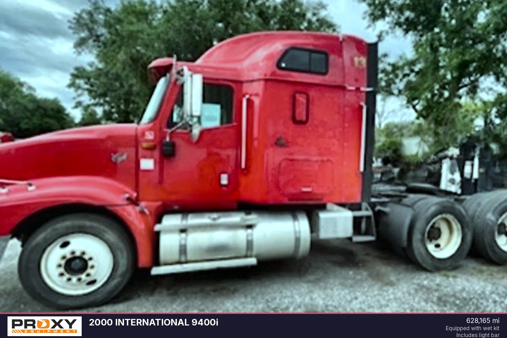 2000 INTERNATIONAL 9400i - view 2 of 31