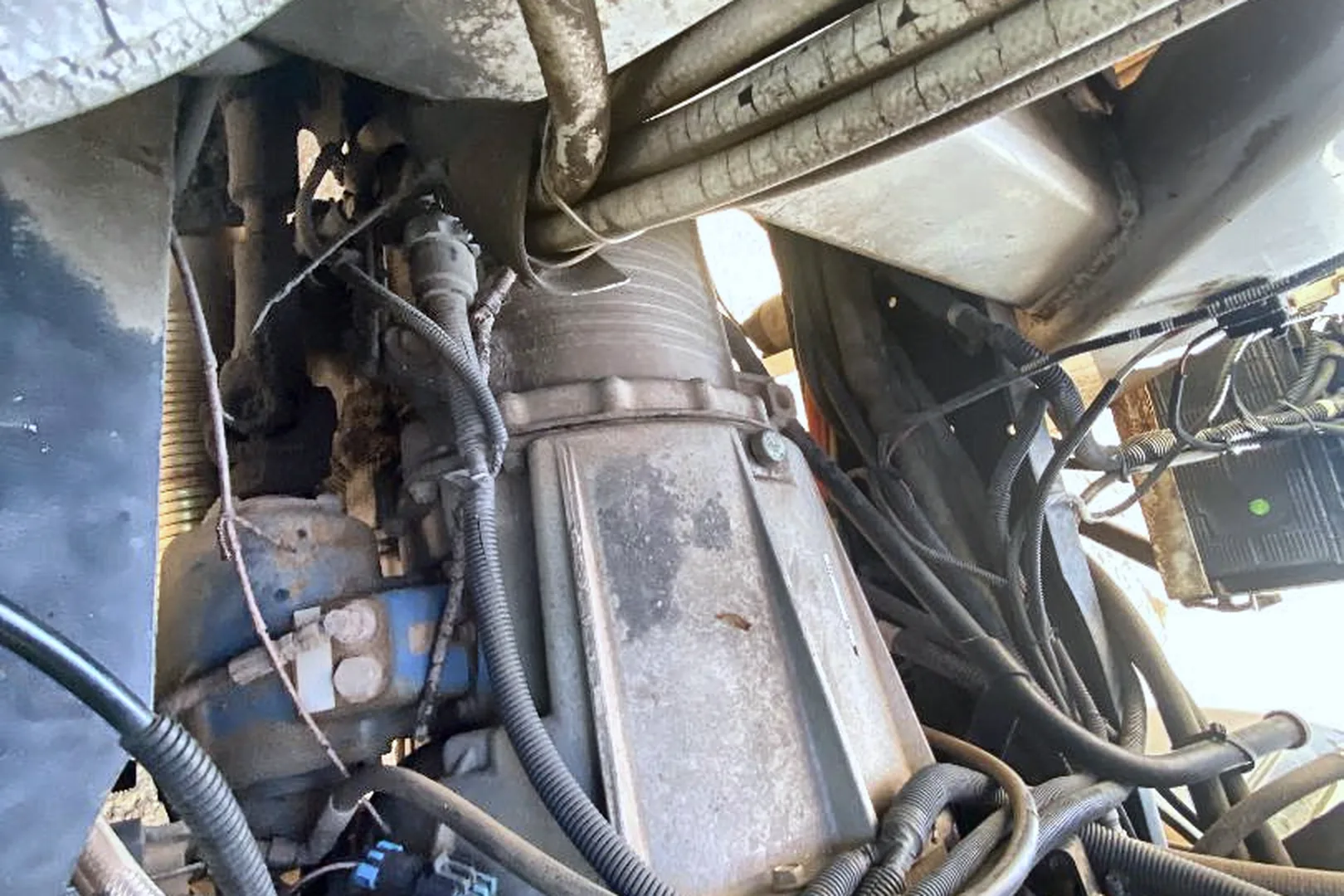 2004 GMC T7500 - view 20 of 50