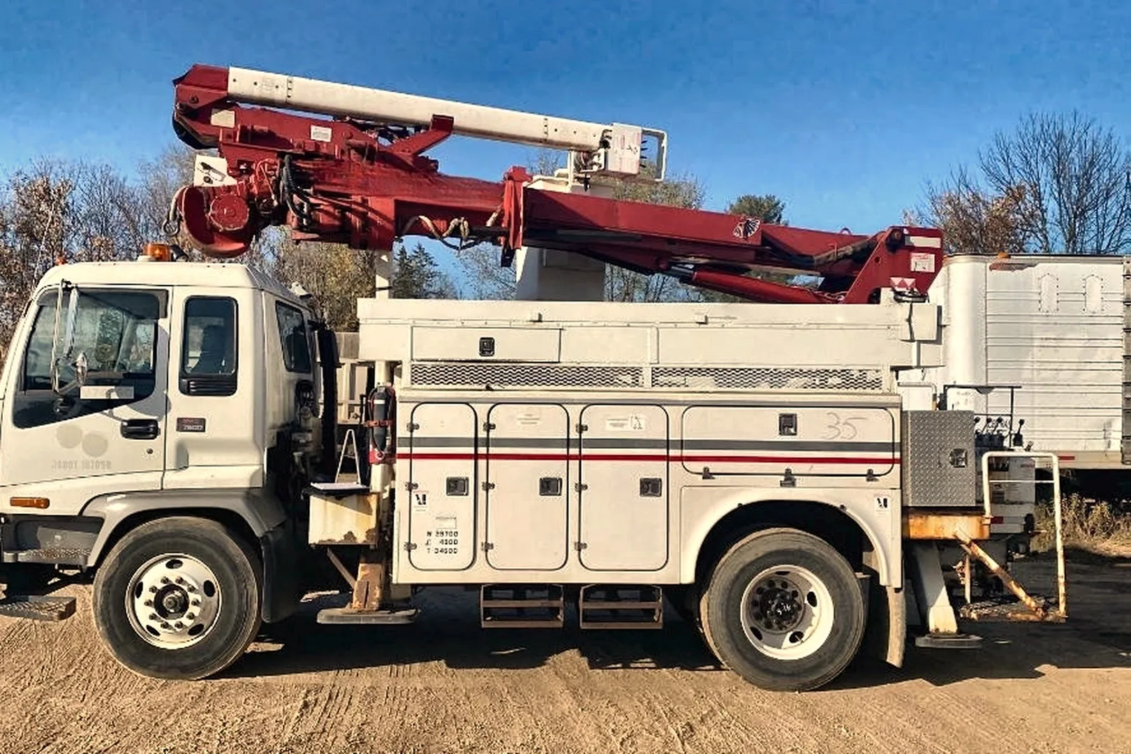 2004 GMC T7500 - view 12 of 50