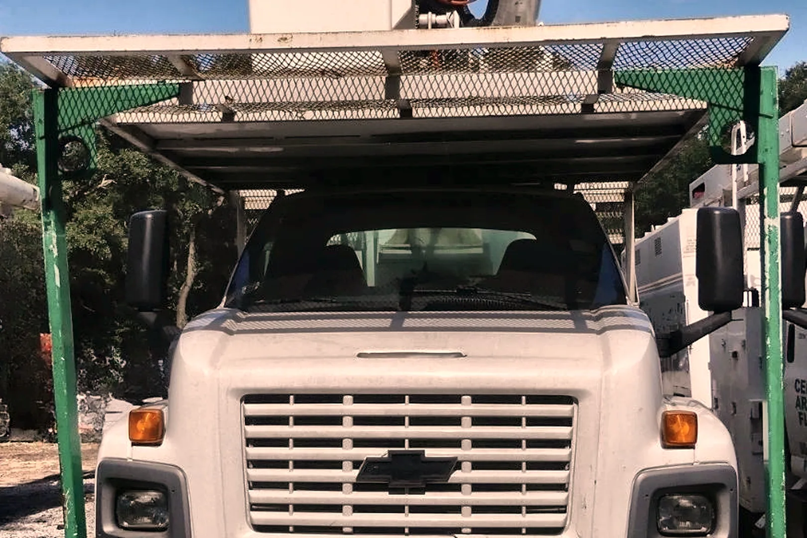 2004 GMC C7C042 - view 12 of 22